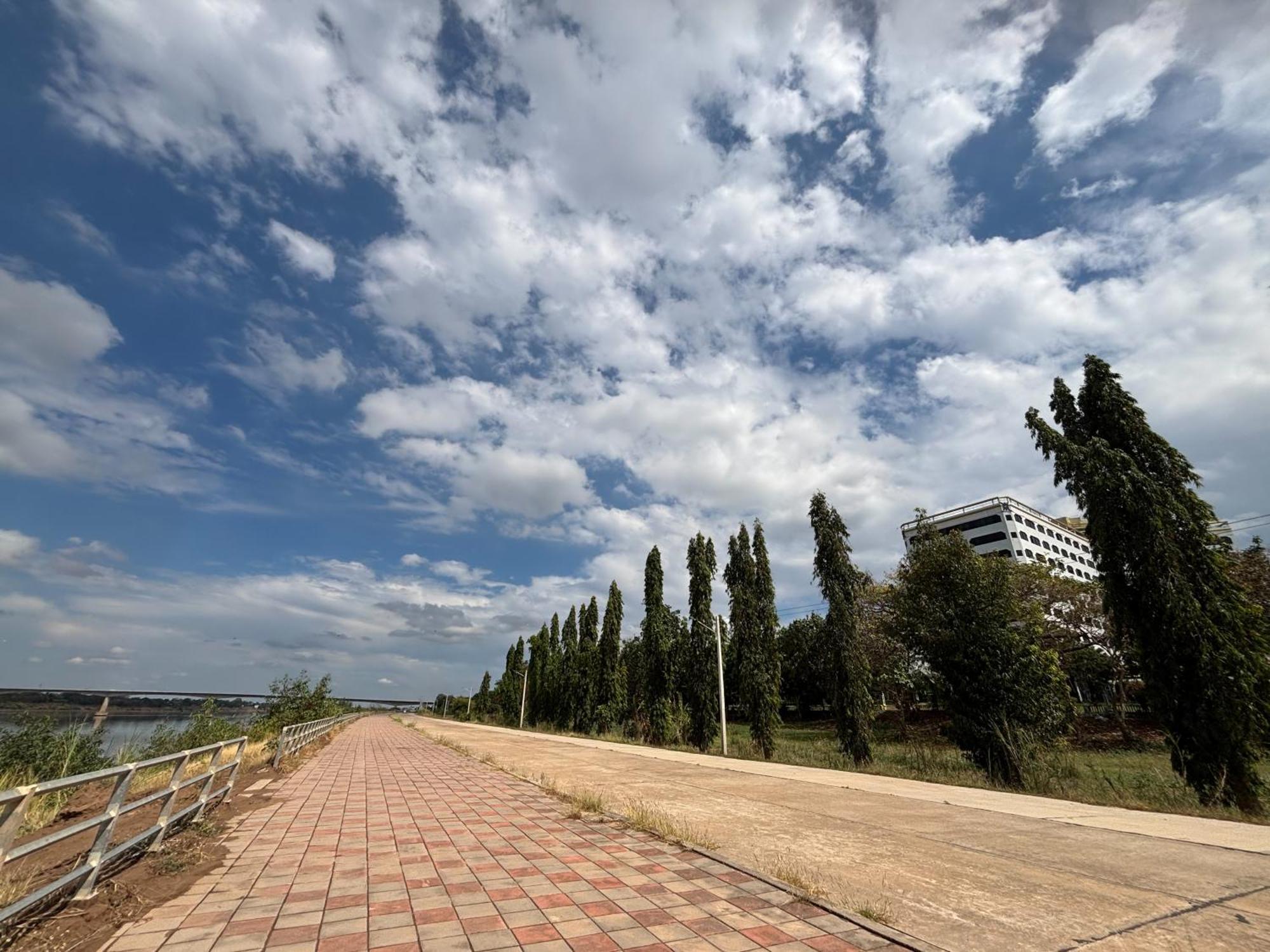 Royal Mekong Riverside Hotel Nong Khai Εξωτερικό φωτογραφία