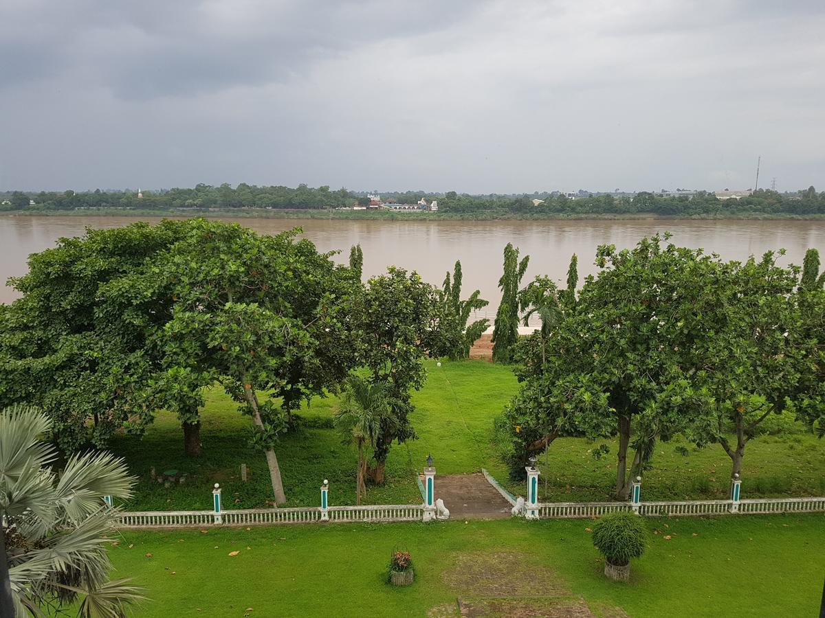 Royal Mekong Riverside Hotel Nong Khai Εξωτερικό φωτογραφία